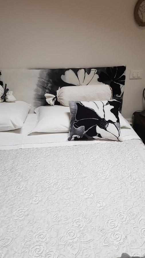 Apartmán A 7 Km Da Salo' Casa Del Sole Mansarda Gavardo Exteriér fotografie